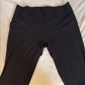 Athleta Salutation Stash Pocket II 7/8 Tights